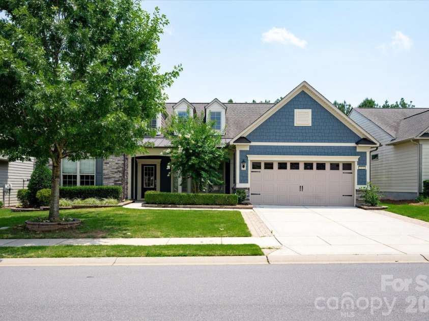 322 Burr Court, Fort Mill, SC 29715.  MLS# CAR4395959, YatesRealty ID 33476. 