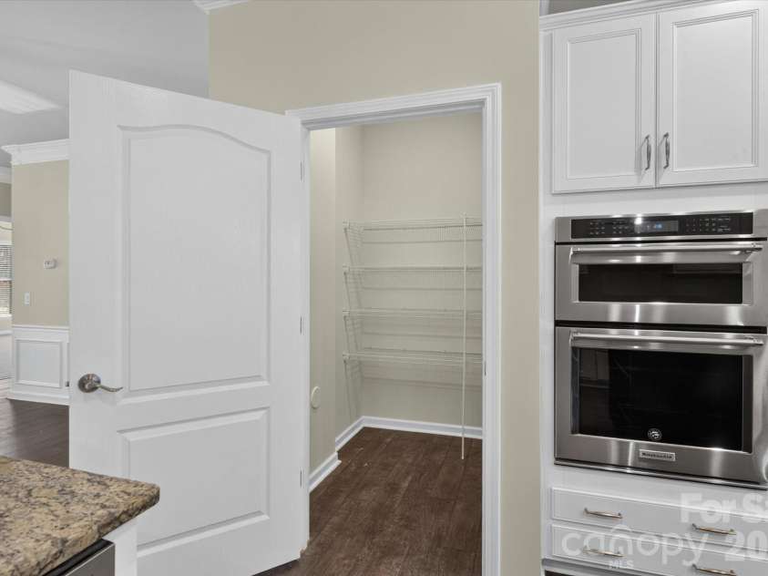 322 Burr Court, Fort Mill, SC 29715.  MLS# CAR4395959, YatesRealty ID 33476. 