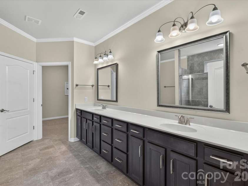 322 Burr Court, Fort Mill, SC 29715.  MLS# CAR4395959, YatesRealty ID 33476. 