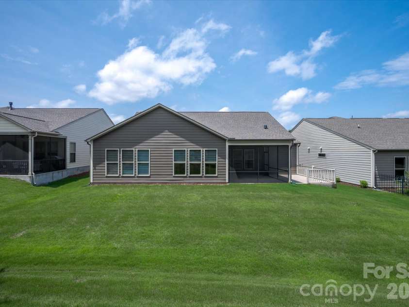 322 Burr Court, Fort Mill, SC 29715.  MLS# CAR4395959, YatesRealty ID 33476. 