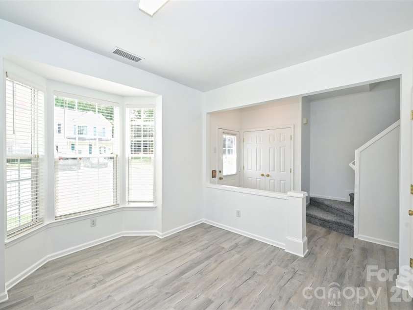 3160 Mannington Drive, Charlotte, NC 28270.  MLS# CAR4397935, YatesRealty ID 33477. 