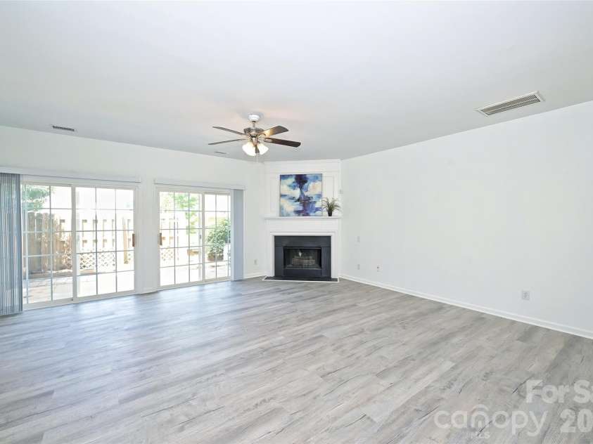 3160 Mannington Drive, Charlotte, NC 28270.  MLS# CAR4397935, YatesRealty ID 33477. 