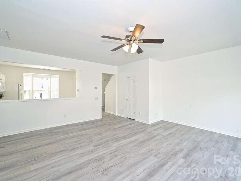3160 Mannington Drive, Charlotte, NC 28270.  MLS# CAR4397935, YatesRealty ID 33477. 