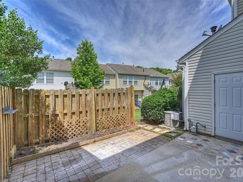 3160 Mannington Drive, Charlotte, NC 28270.  MLS# CAR4397935, YatesRealty ID 33477. 