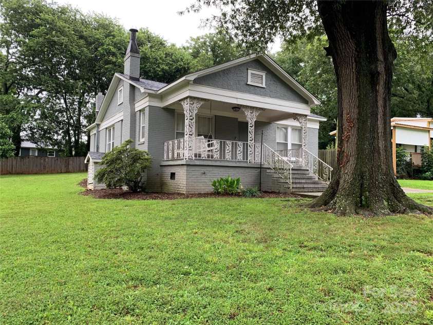 2123 Shipp Avenue, Newton, NC 28658.  MLS# CAR4290980, YatesRealty ID 33479. 