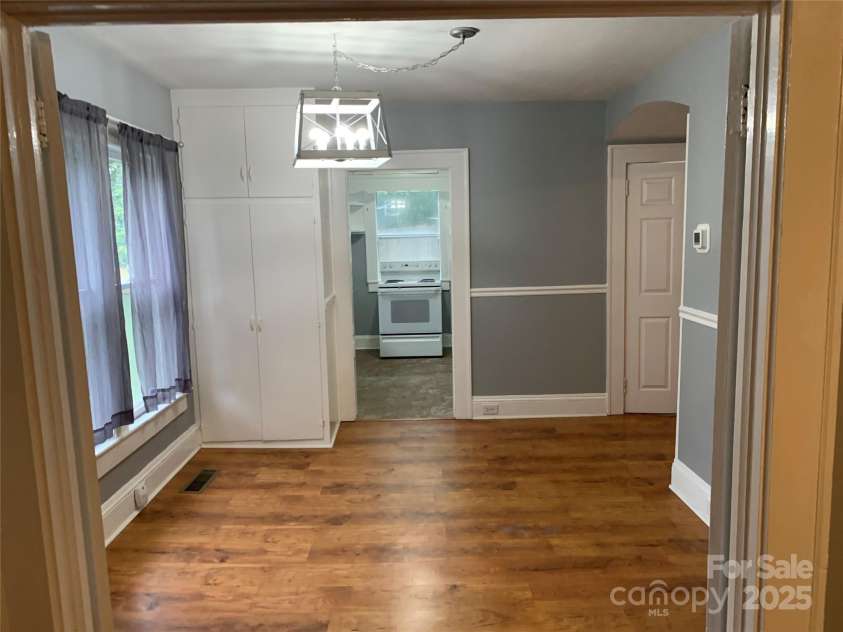 2123 Shipp Avenue, Newton, NC 28658.  MLS# CAR4290980, YatesRealty ID 33479. 