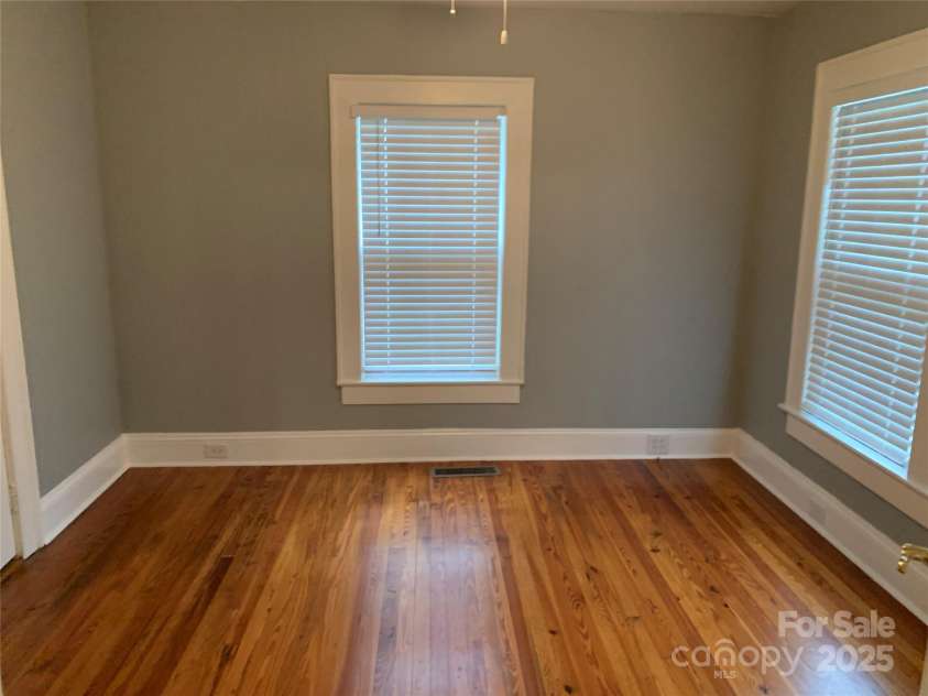 2123 Shipp Avenue, Newton, NC 28658.  MLS# CAR4290980, YatesRealty ID 33479. 