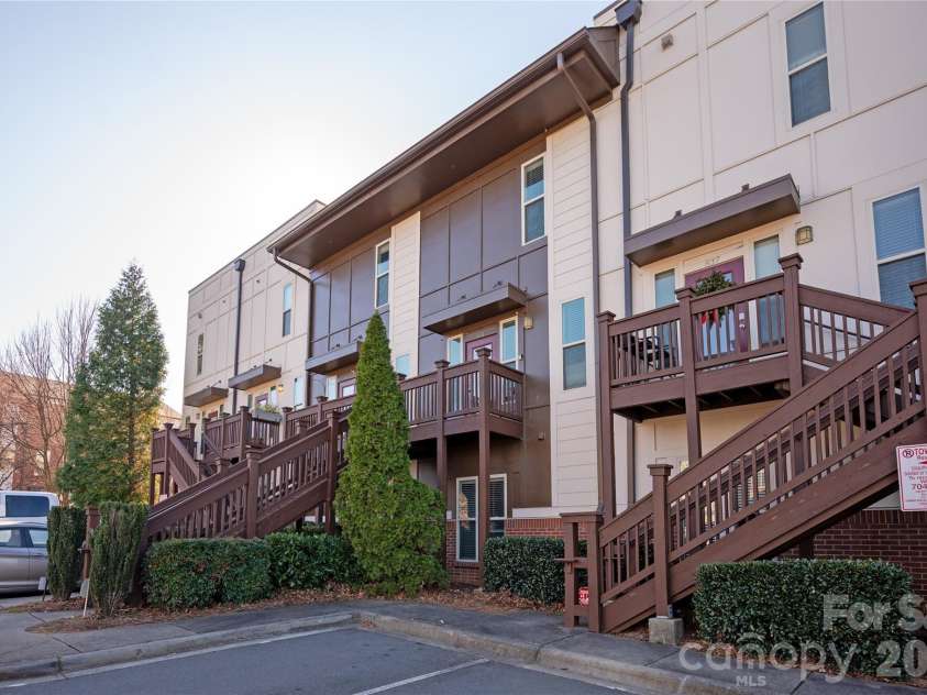 841 Seigle Point Drive, Charlotte, NC 28204.  MLS# CAR4336852, YatesRealty ID 3348. 2nd floor balcony leads to rear unit parking