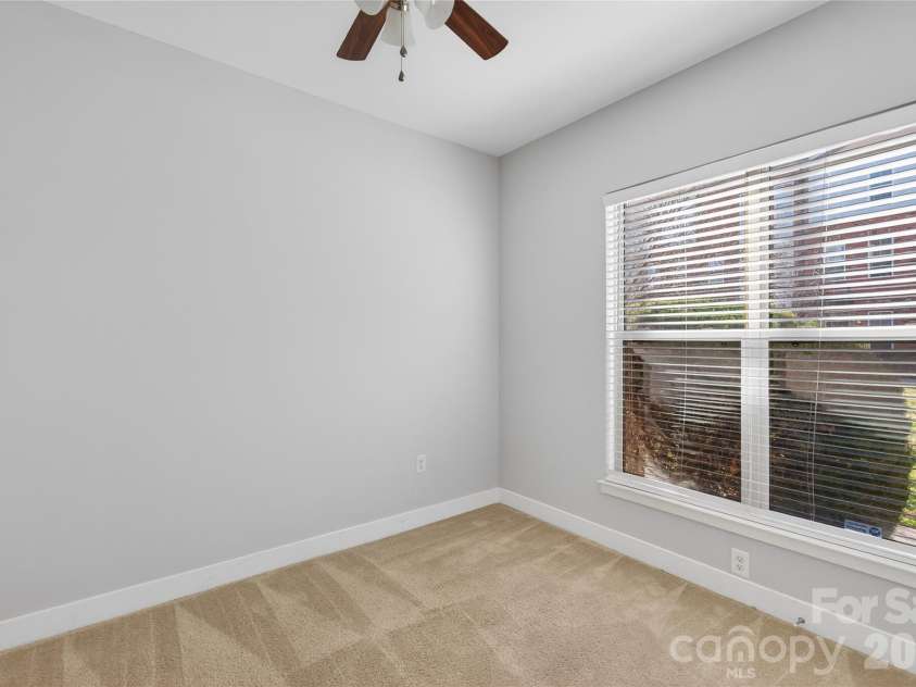 841 Seigle Point Drive, Charlotte, NC 28204.  MLS# CAR4336852, YatesRealty ID 3348. 3rd floor primary suite