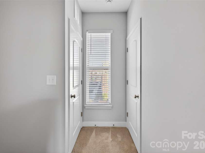 841 Seigle Point Drive, Charlotte, NC 28204.  MLS# CAR4336852, YatesRealty ID 3348. 