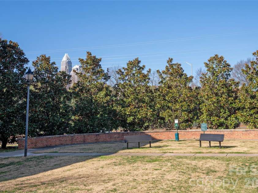 841 Seigle Point Drive, Charlotte, NC 28204.  MLS# CAR4336852, YatesRealty ID 3348. 