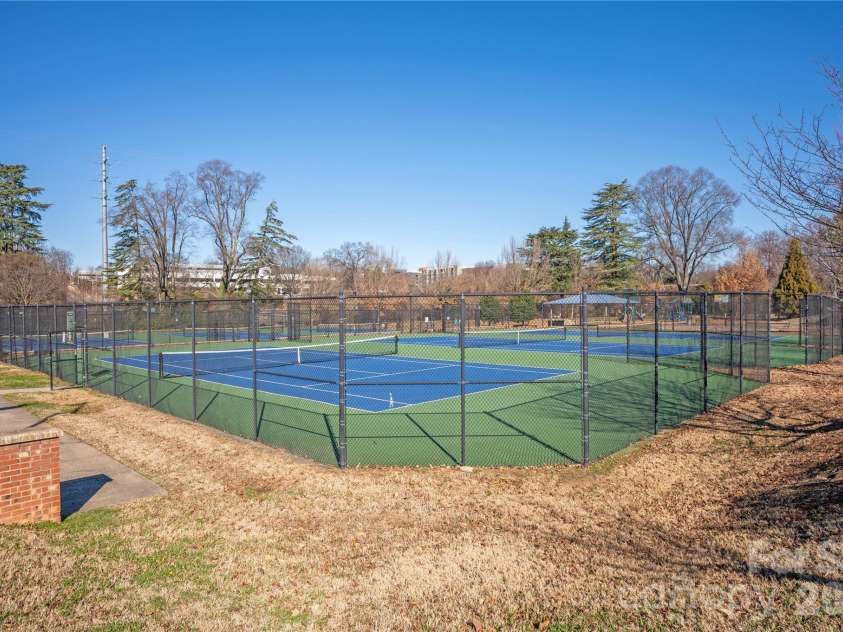 841 Seigle Point Drive, Charlotte, NC 28204.  MLS# CAR4336852, YatesRealty ID 3348. 