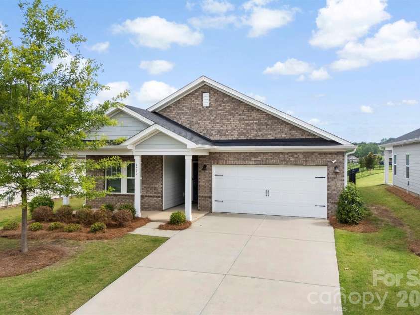 4522 Bright Road, Charlotte, NC 28214.  MLS# CAR4398235, YatesRealty ID 33480. 