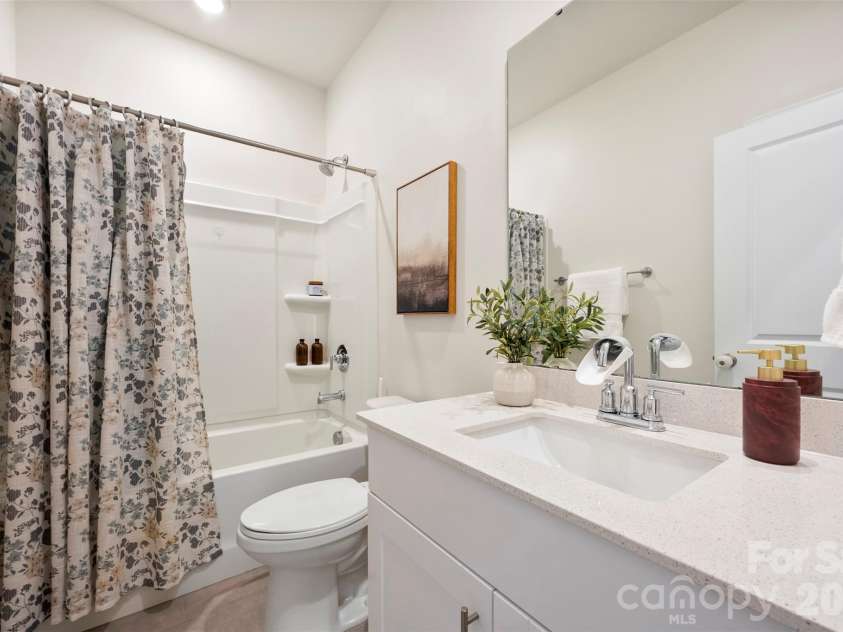 4522 Bright Road, Charlotte, NC 28214.  MLS# CAR4398235, YatesRealty ID 33480. 