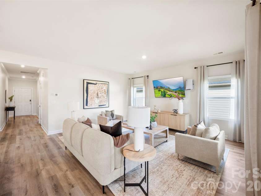4522 Bright Road, Charlotte, NC 28214.  MLS# CAR4398235, YatesRealty ID 33480. 