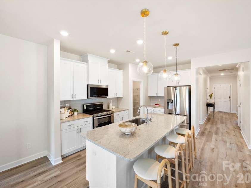 4522 Bright Road, Charlotte, NC 28214.  MLS# CAR4398235, YatesRealty ID 33480. 