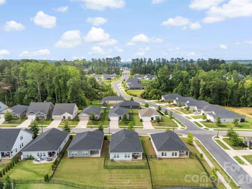 4522 Bright Road, Charlotte, NC 28214.  MLS# CAR4398235, YatesRealty ID 33480. 