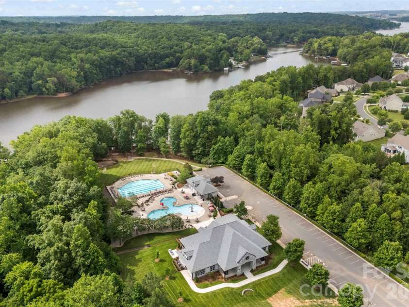 4522 Bright Road, Charlotte, NC 28214.  MLS# CAR4398235, YatesRealty ID 33480. 