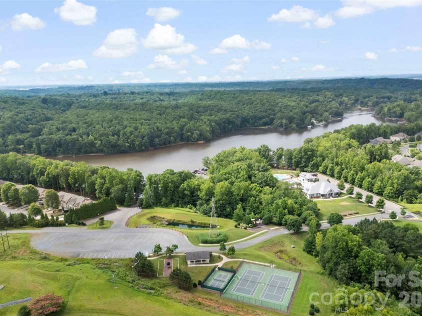 4522 Bright Road, Charlotte, NC 28214.  MLS# CAR4398235, YatesRealty ID 33480. 