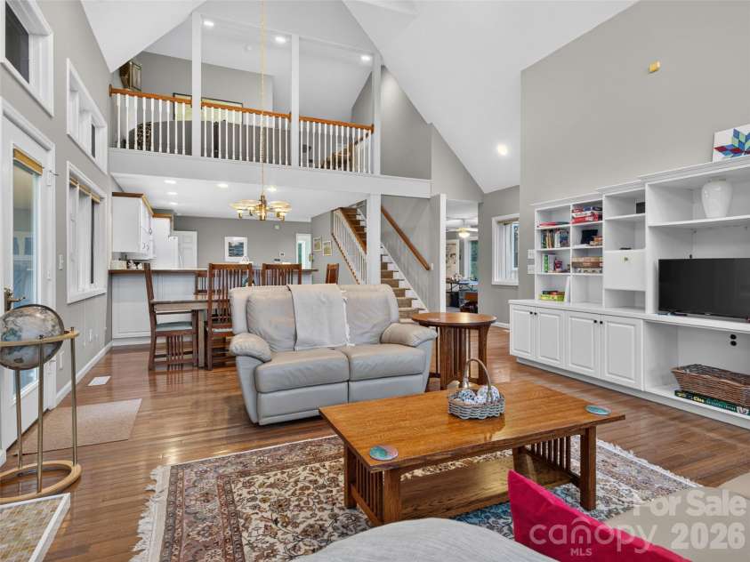435 Allen Mountain Lane, Spruce Pine, NC 28777.  MLS# CAR4398240, YatesRealty ID 33481. 