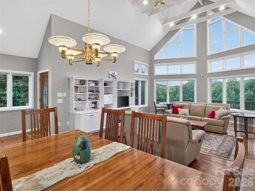 435 Allen Mountain Lane, Spruce Pine, NC 28777.  MLS# CAR4398240, YatesRealty ID 33481. 