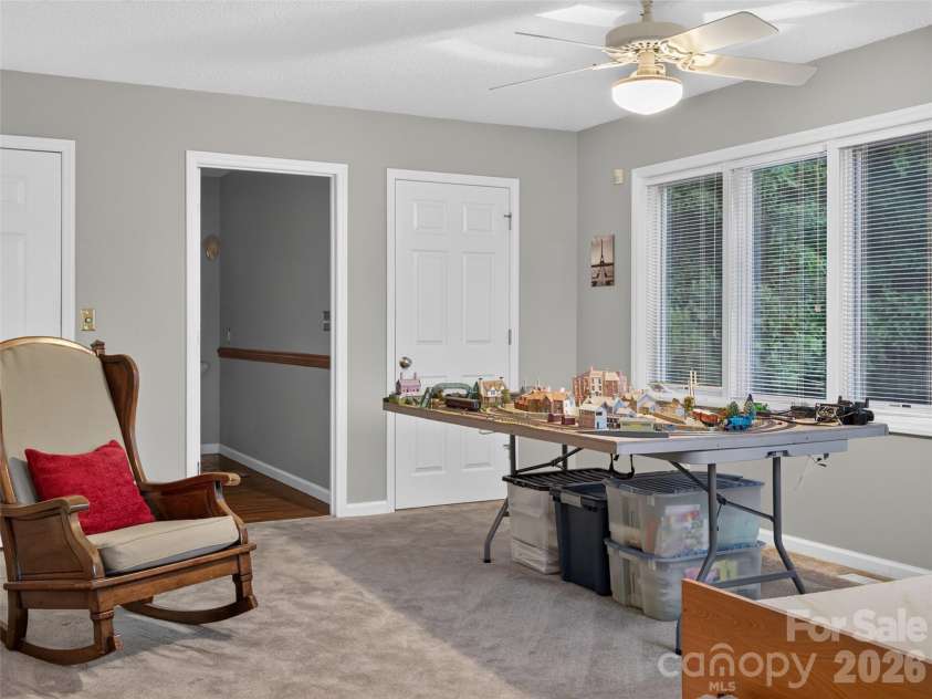 435 Allen Mountain Lane, Spruce Pine, NC 28777.  MLS# CAR4398240, YatesRealty ID 33481. 