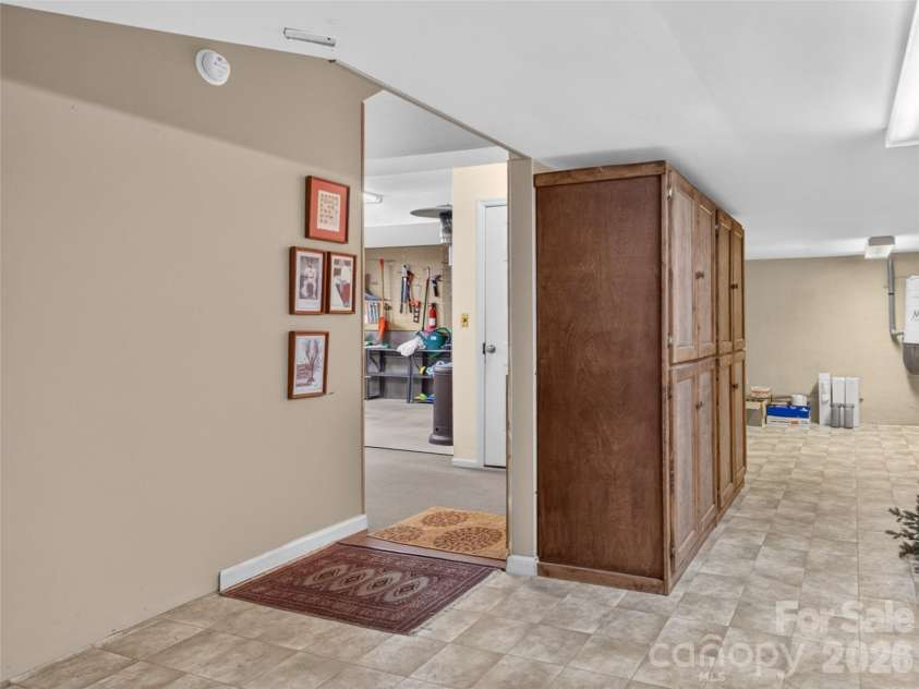 435 Allen Mountain Lane, Spruce Pine, NC 28777.  MLS# CAR4398240, YatesRealty ID 33481. 