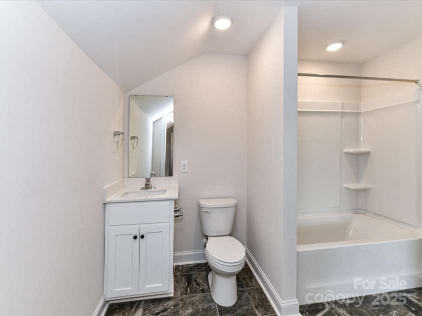 1108 Piper Meadows Drive, Waxhaw, NC 28173.  MLS# CAR4131318, YatesRealty ID 33482. 