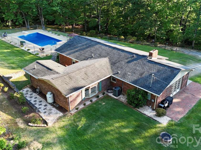 552 Coxes Creek Church Road, Marion, NC 28752.  MLS# CAR4398247, YatesRealty ID 33482. 