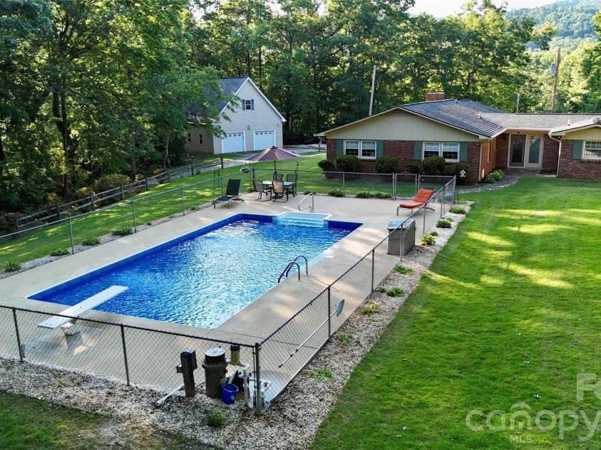 552 Coxes Creek Church Road, Marion, NC 28752.  MLS# CAR4398247, YatesRealty ID 33482. 