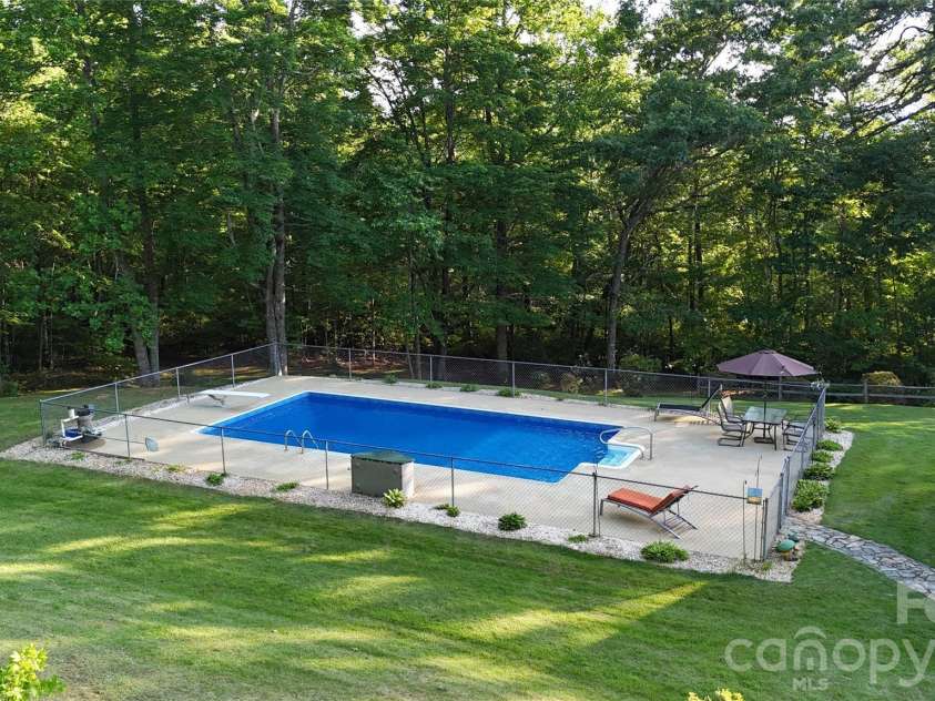 552 Coxes Creek Church Road, Marion, NC 28752.  MLS# CAR4398247, YatesRealty ID 33482. 