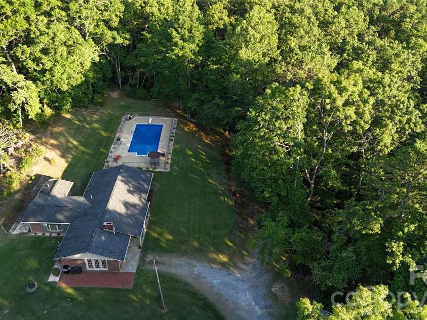 552 Coxes Creek Church Road, Marion, NC 28752.  MLS# CAR4398247, YatesRealty ID 33482. 