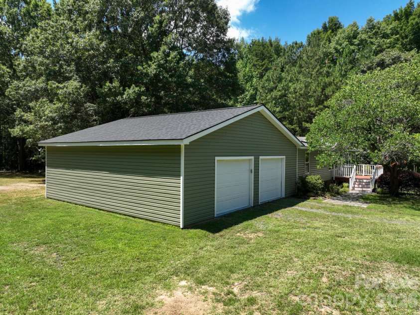 205 Aquila Lane, Rockwell, NC 28138.  MLS# CAR4394494, YatesRealty ID 33484. 32 x 32 garage