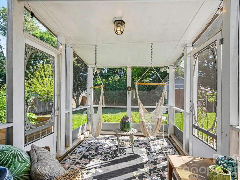 8521 Milton Morris Drive, Charlotte, NC 28227.  MLS# CAR4393903, YatesRealty ID 33485. 