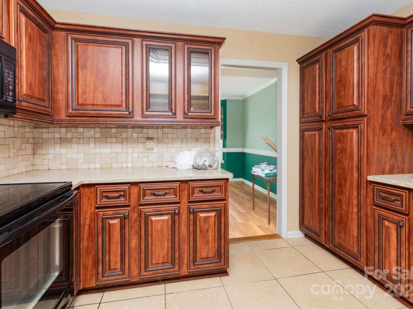 9819 Edwards Place, Mint Hill, NC 28227.  MLS# CAR4280358, YatesRealty ID 33485. 