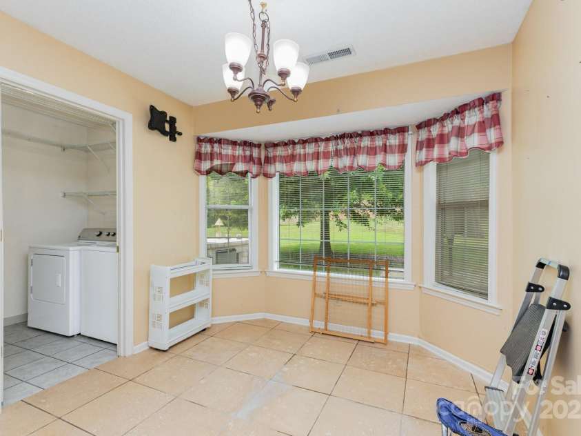 9819 Edwards Place, Mint Hill, NC 28227.  MLS# CAR4280358, YatesRealty ID 33485. 