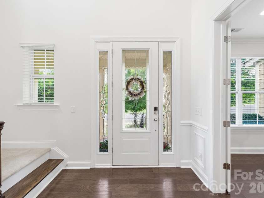 163 Monteray Oaks Circle, Fort Mill, SC 29715.  MLS# CAR4386895, YatesRealty ID 33489. Foyer