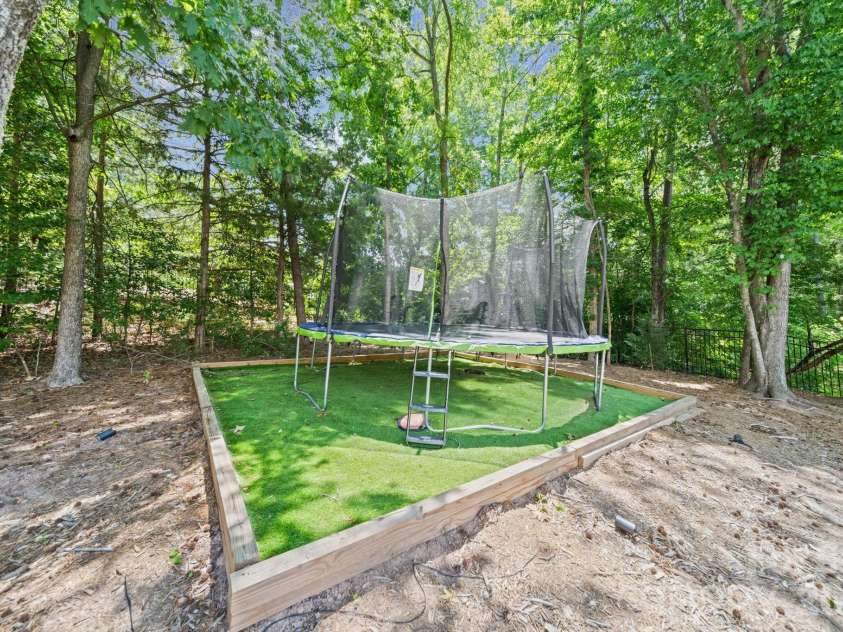 163 Monteray Oaks Circle, Fort Mill, SC 29715.  MLS# CAR4386895, YatesRealty ID 33489. Trampoline Space