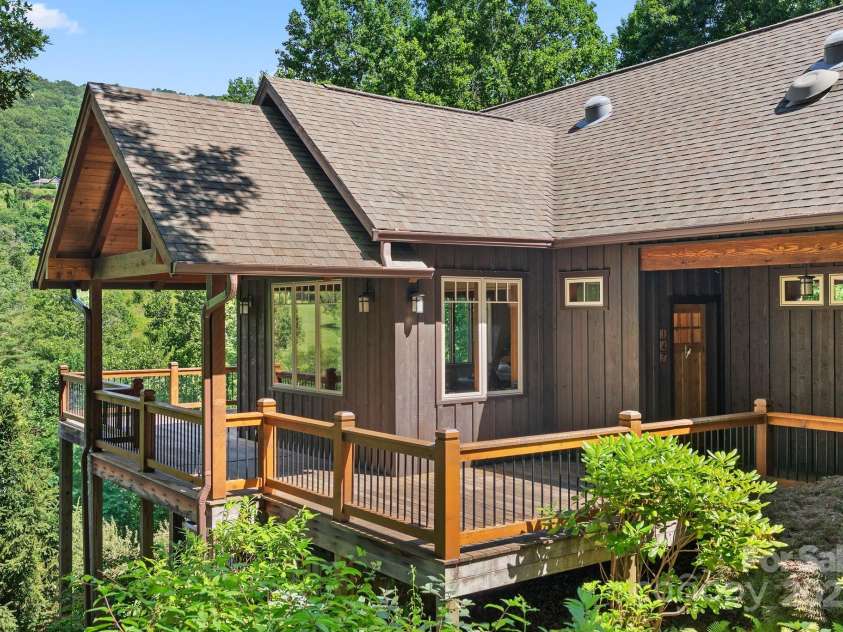 147 Brantley Branch Lane, Waynesville, NC 28786.  MLS# CAR4275100, YatesRealty ID 3349. Brazilian purple heart IPE decking