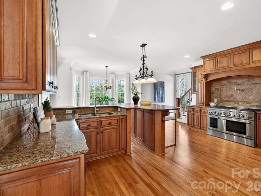 6565 Robin Hollow Drive, Mint Hill, NC 28227.  MLS# CAR4338136, YatesRealty ID 3349. 