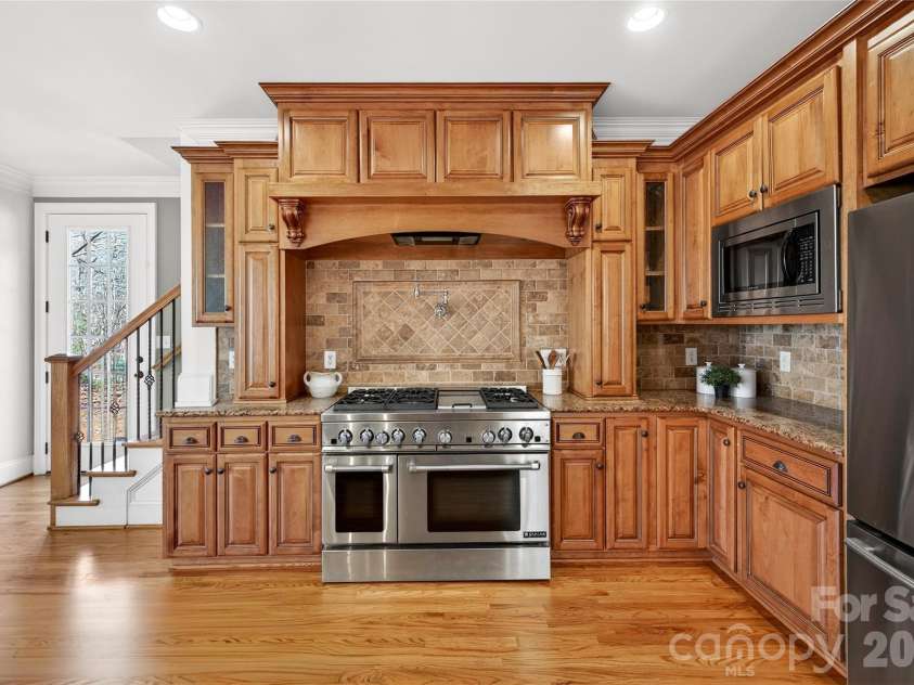 6565 Robin Hollow Drive, Mint Hill, NC 28227.  MLS# CAR4338136, YatesRealty ID 3349. 