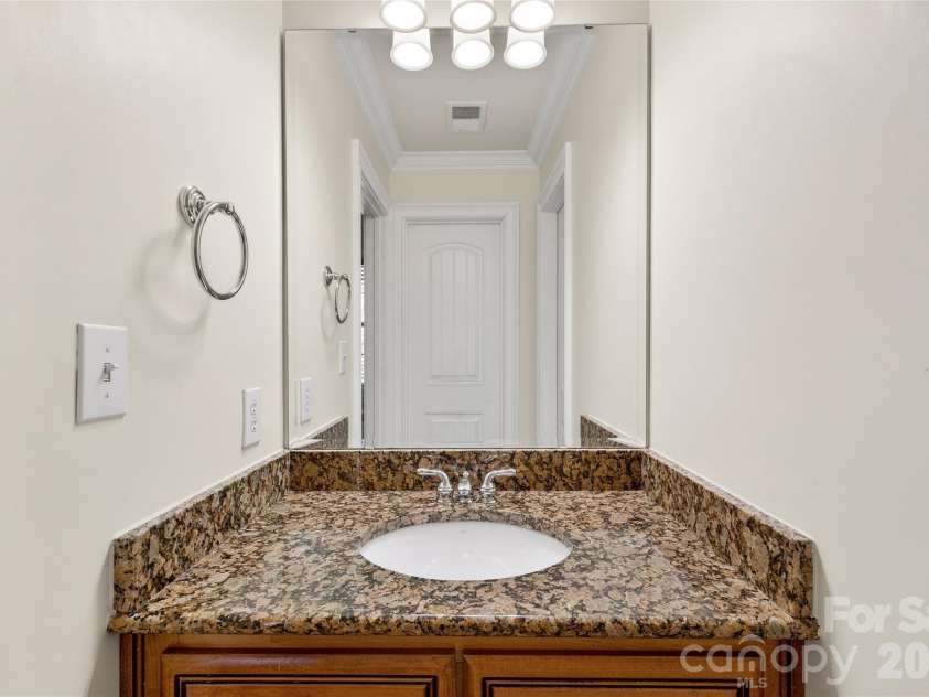 6565 Robin Hollow Drive, Mint Hill, NC 28227.  MLS# CAR4338136, YatesRealty ID 3349. 