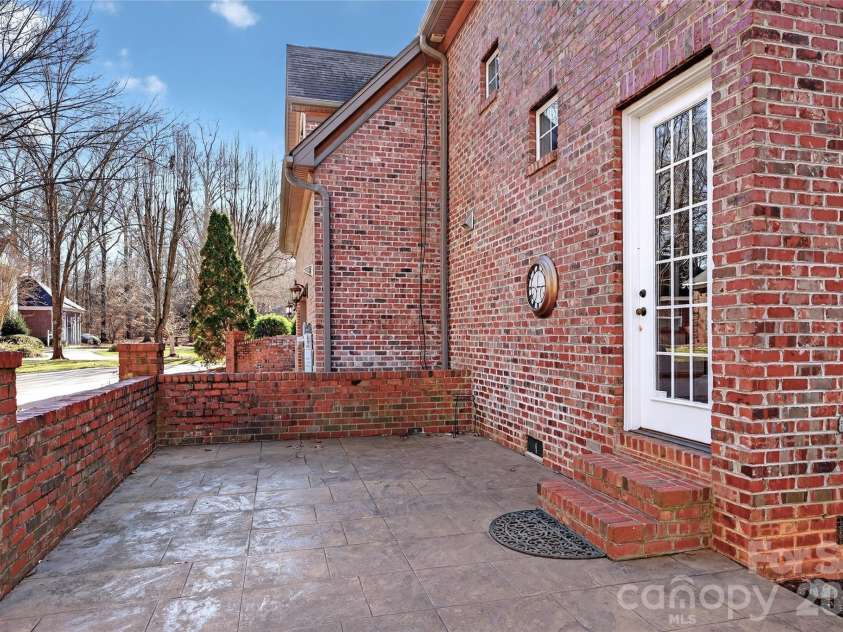 6565 Robin Hollow Drive, Mint Hill, NC 28227.  MLS# CAR4338136, YatesRealty ID 3349. 