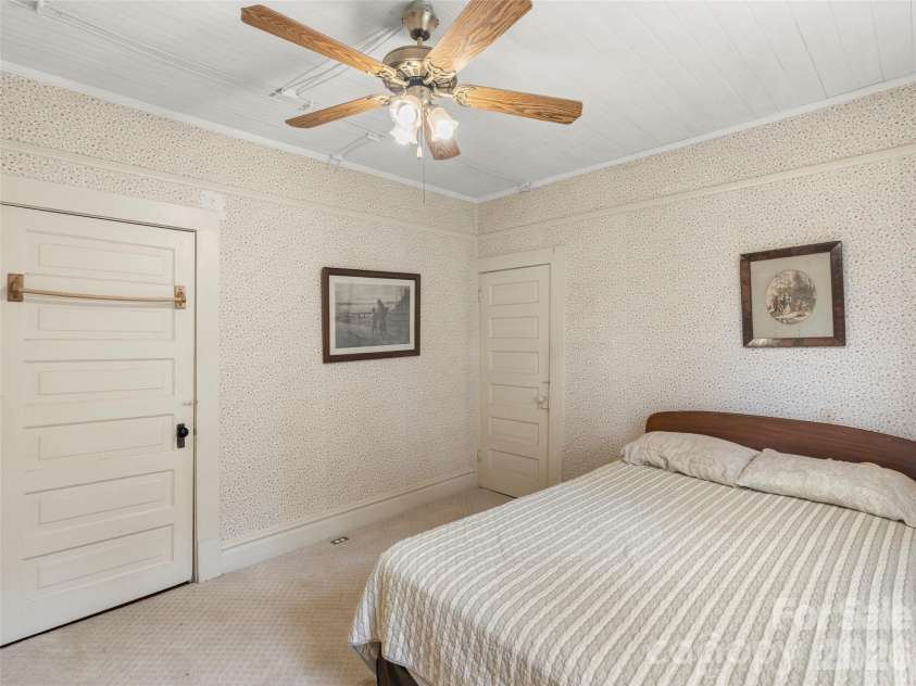 54 Louisiana Avenue, Saluda, NC 28773.  MLS# CAR4396216, YatesRealty ID 33490. 