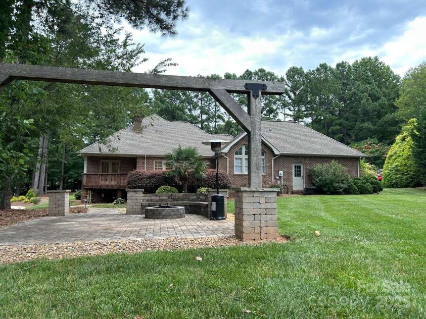 7984 Ravenwood Lane, Stanley, NC 28164.  MLS# CAR4282502, YatesRealty ID 33490. 