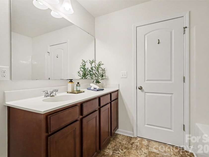 112 Elysian Estate Court, Mooresville, NC 28115.  MLS# CAR4417850, YatesRealty ID 33491. 