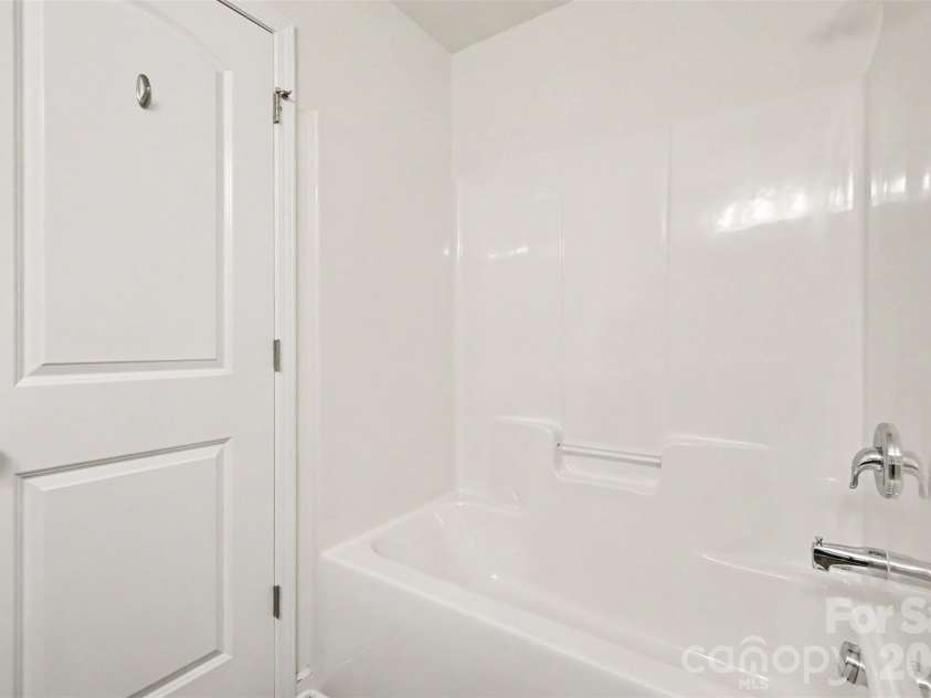 112 Elysian Estate Court, Mooresville, NC 28115.  MLS# CAR4417850, YatesRealty ID 33491. 