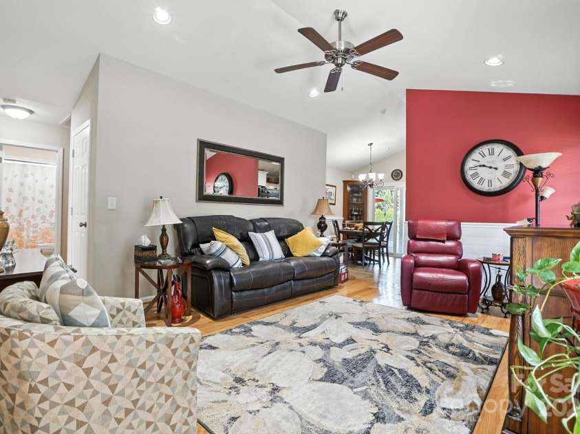 402 Walnut Street, China Grove, NC 28023.  MLS# CAR4273181, YatesRealty ID 33491. 