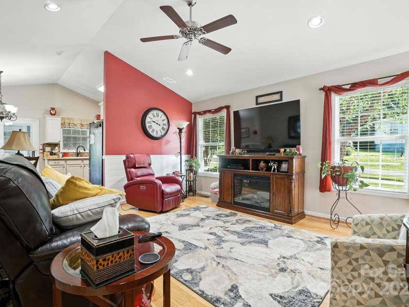 402 Walnut Street, China Grove, NC 28023.  MLS# CAR4273181, YatesRealty ID 33491. 