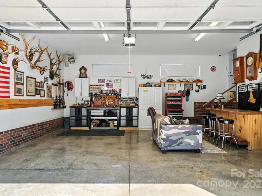 402 Walnut Street, China Grove, NC 28023.  MLS# CAR4273181, YatesRealty ID 33491. 